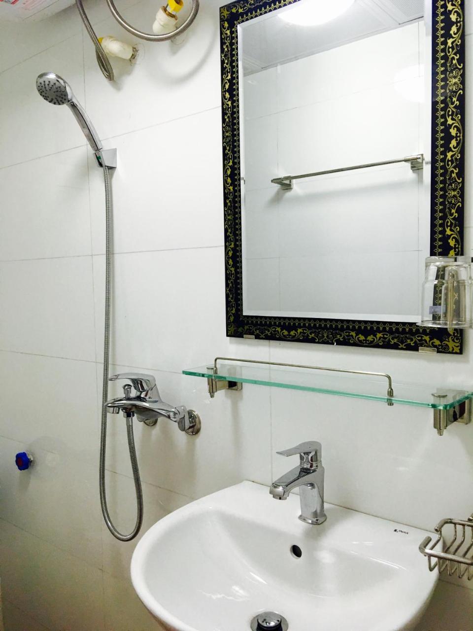 Awa Downtown Hostel Ханой Екстер'єр фото